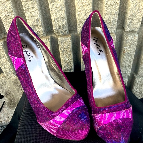 NWOT Qupid Branded Shoes in Size 6.5 - Picture 4 of 5